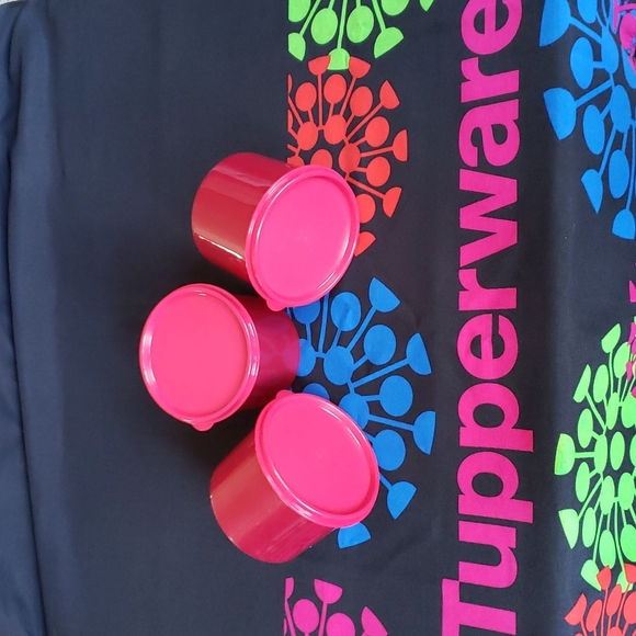 New! TUPPERWARE 3 piece sparkle containers - Picture 2 of 6